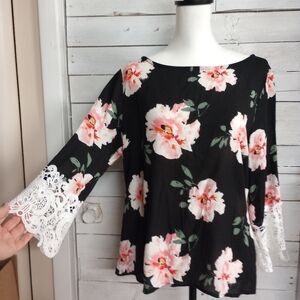 Minimi Women's Size Large Black Floral Blouse Top 3/4 Sleeves Crochet Accent